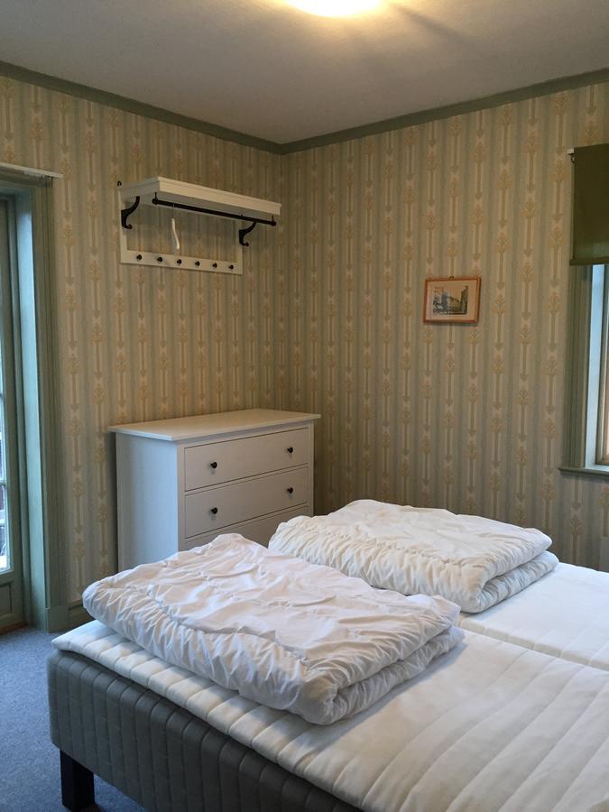 Gaestgivars Vandrarhem Och B&B Йервсё Экстерьер фото